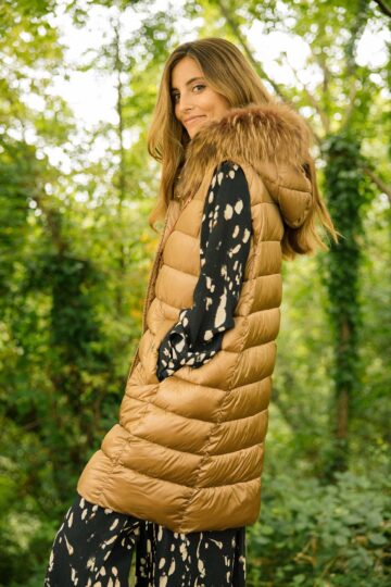 Chaleco de plumas modelo SILVANA perfil