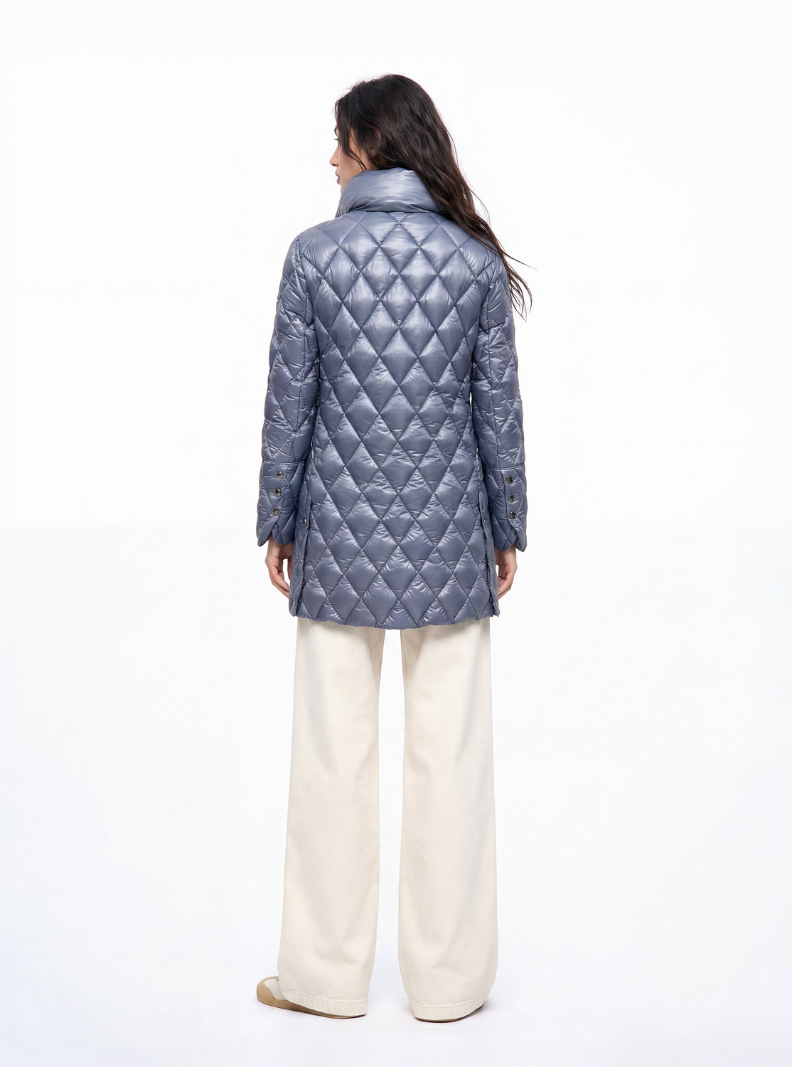acolchado-mujer-tilia-azul-donjaz-3