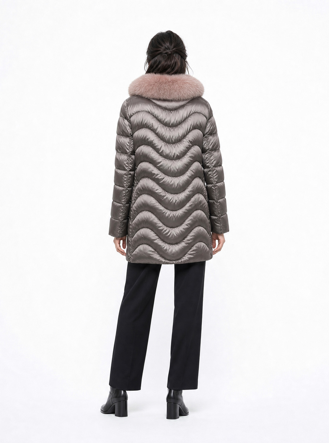 acolchado-ondas-mujer-maggie-gris-donjaz-3